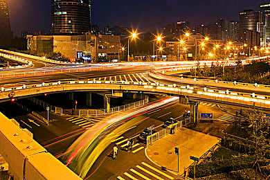 黄色软件app下载3.0.3免费vivooppo版：都市飞车3正式上线，移动端竞速游戏迎来全新标杆-3