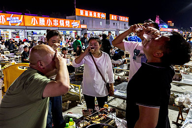 九色丨PORNY丨注册：霓虹赛道，色彩能量，解锁极速狂飙新体验-2