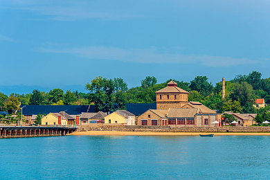水母娘娘50厘米消失术：幻海极速传说新技能颠覆竞速体验，量子穿梭引领战术革新-1