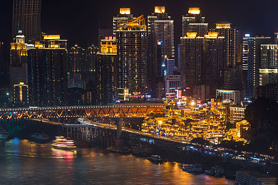 黄色软件免费下载3.03OPPO：极速狂飙新版本上线，OPPO平台独家免费解锁金色传说涂装