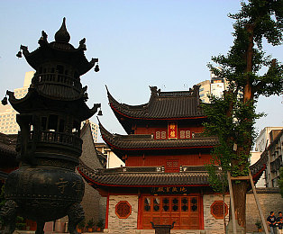 色多多成人:霓虹都市夜行者,极速狂飙中的道德抉择与赛博迷梦-2