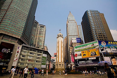 蜜桃视频伦理：都市狂飙抉择之路，驾驶与道德交织的竞速新体验-4