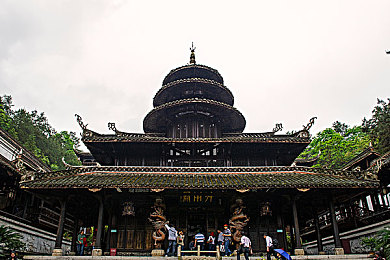 最新黄软3.0:虚拟竞速新纪元,真实物理与视觉革命震撼登场-4