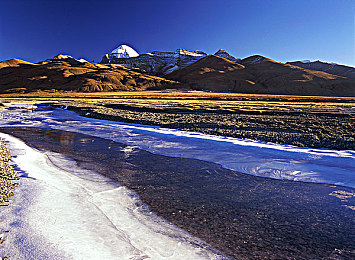 东京埶djr免费版最新版本更新内容介绍：霓虹赛道新曲登场，漂移混音夜战升级-2