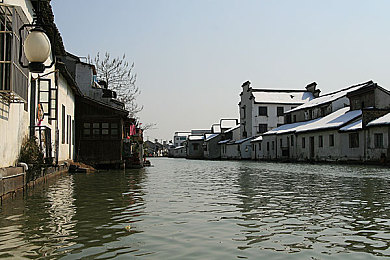人性与动交ZZZZBBBB:在昼夜与风雨中抉择的疾驰伦理之旅-4