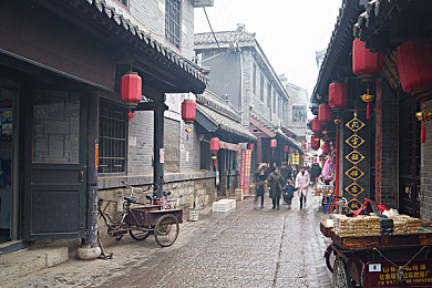 打扑克全程不盖被子：极速扑克牌手，在完全明牌中体验策略与心跳的竞速对决-3