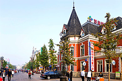 亚洲 一区：霓虹街巷，极速穿梭的东方都市狂想曲-4