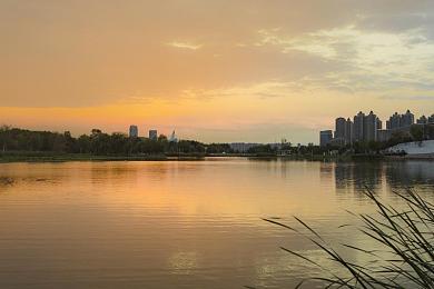 色综合成人：极限竞速地平线新作评测，视觉与操控的终极融合体验-3