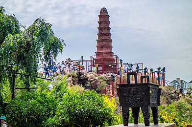 娇妻第一次3p贵在真实：极限竞速地平线，真实物理与沉浸画面重塑驾驶初心-2