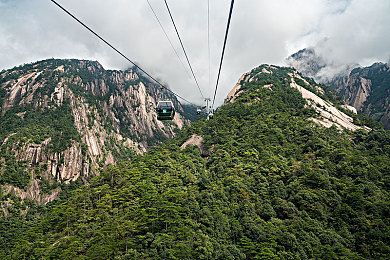 孟孟春节回家相亲：春节假期模拟新作，驾驶选择交织亲情与自由-2