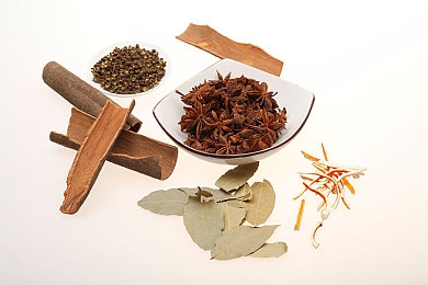 3.3.3免费oppo版破解最新版本特色:城市飞车极速狂飙,全新赛道与顶级跑车免费畅玩-2