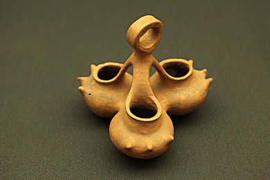 打扑克有痛有叫：策略与速度的终极博弈，卡牌驱动硬核竞速新体验-4