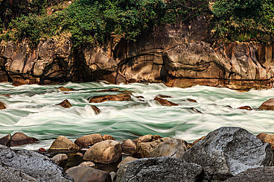 黄色app软件下载安装免费：极速狂飙新作上线，街头赛车王者免费畅玩攻略