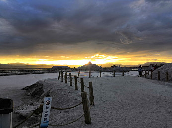 干逼软件：极致调校，街头竞速，硬核改装模拟引爆玩家肾上腺素