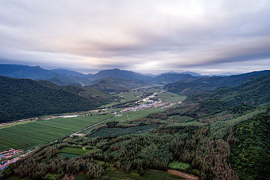 男生把坤坤塞进女生的坤坤里面:双车协同竞速新作引爆热议,高难度耦合操作成决胜关键-1