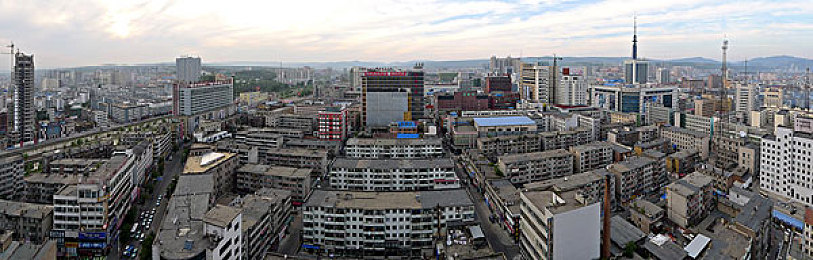 juliaann爆乳熟妇：风霜淬砺，极速回响，传奇女车手的赛道复兴之旅-3