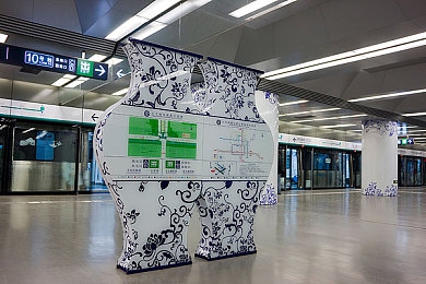 男生的小困困入女生小困困:双人格AI赛车降临,体验驾驶风格的融合进化之旅-3