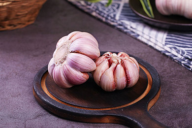 男人的机机桶女人：竞速巅峰，改装策略与赛道征服的终极对决-1