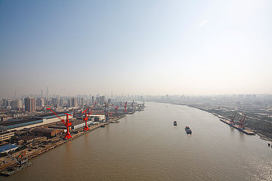 100个推广免费b站：《赛道风云》引爆竞速热潮，硬核物理与深度改装重塑免费赛车游戏标杆-3