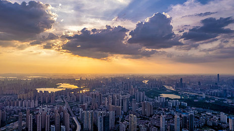 天美传媒三级片：光影竞速，指尖驰骋的视觉诗篇与赛道艺术-4