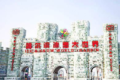 小香蕉怒怼大桃子：极速狂飙全新版本上线，草根车手逆袭霸主车队实录