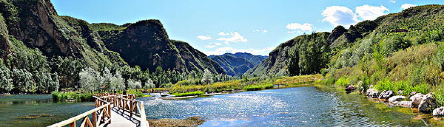 十大禁用App：揭秘游戏内的高风险程序，你的选择将决定赛车生涯-3