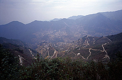 十大黄色污软件：黄沙赛道革新竞速，代码清洁玩法颠覆传统赛车游戏-2