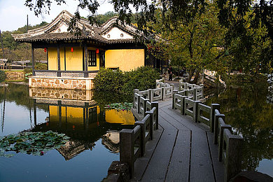 天天天天舔：极致细节与改装狂热，这款赛车游戏让玩家沉浸于虚拟车库的微观世界-3