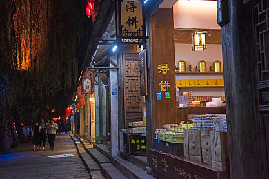 男人和女人做爱的软件：《心链计划》正式上线，深度解析未来情感模拟游戏新标杆-1