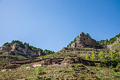 国产精品黑料：揭秘东方引擎，赛车游戏再现中国汽车工业崛起之路-5