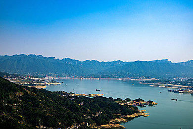 中国大陆女rapperdiSS：霓虹韵脚，极速诗篇的叛逆竞逐-2