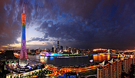 甈你V：锈蚀钢铁与无尽公路，生存竞速的末日巡礼-2