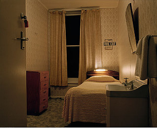 av成人国产：华夏极速，龙引擎驱动下的国产赛车文化复兴之旅-4