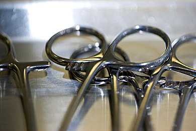 亚洲国产综合电影:霓虹赛道穿梭,驾驶你的电影人生,体验东方都市竞速史诗-1