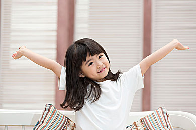 城人av:虚幻5引擎打造,开放世界竞速新作《城人AV》今日正式发售,硬核改装与动态都市等你征服-2