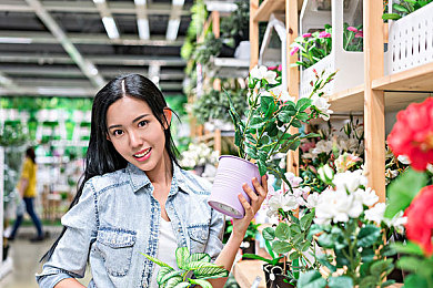 黄色软件3.1：霓虹代码，极速入侵，脑力飙车的赛博狂飙-3