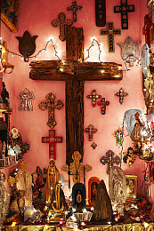 暗夜pro：竞速新作今日上线，夜光赛道与战术隐身颠覆传统玩法-3