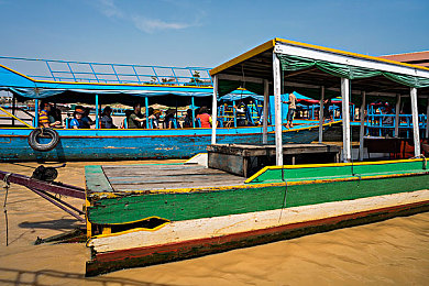 好 色 先 生·TV:霓虹都市极速狂飙,赛博竞速新作掀起视觉风暴-3