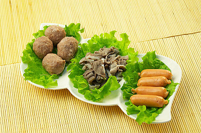 猪操女人：独立新游颠覆竞速传统，女性主角驾驭机械狂潮突破重围-3