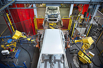 男男sm调教：竞速工程师的终极挑战，人车合一的巅峰对决-5