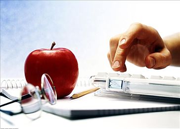 麻豆映画传媒李蓉蓉：霓虹偶像与极速引擎的双生生涯模拟