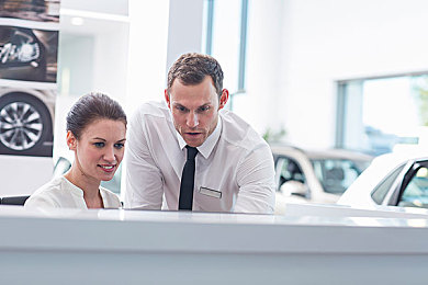 狼人访问紧急通知最新版:暗夜竞速融合身份博弈,全新版本昼夜对决今日上线-3