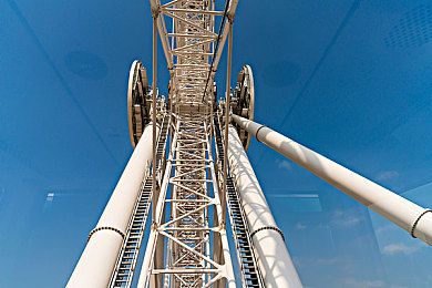 亚洲一二区不卡：在无垠地平线上，体验永不间断的极速艺术-4