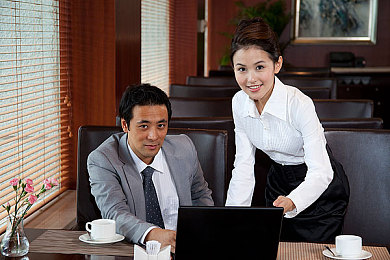 国产AV无：华夏速度正当时，国产赛车游戏收录超50款自主品牌车型驰骋东方景观