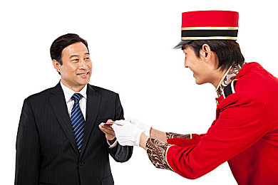 黄色软件vi：极品飞车热度评测，双面飙车生涯与改装艺术全解析