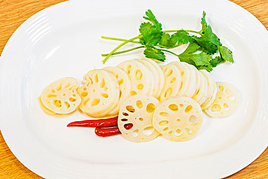 三上悠亚作品推荐：虚拟偶像竞速新作，养成与改装双线并驱的沉浸之旅-3