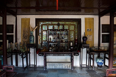 夜间激烈打扑克：墨西哥夜幕下的极速策略博弈-3