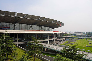 3.3.3免费OPPO版破解大全：极速幻影，霓虹赛道上的改装狂飙与无限金币竞速指南-3