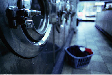 爱情库存岛自拍：在落日海岸收藏心跳与风痕