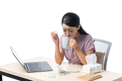 十八大禁止下载软件：合规竞速，智能都市的纯粹驾驶革命-3